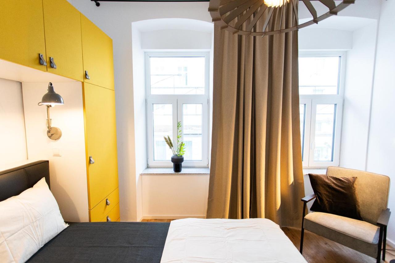 Stilvolle Mit Ruhig Gelegenem Balkon Wien